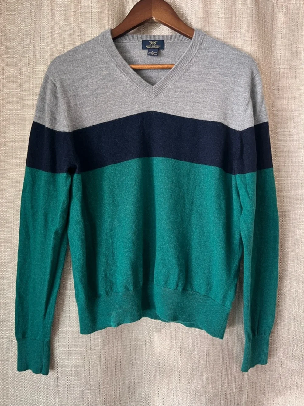 Brooks Brothers Colorblock Wool V-Neck‎ Sweater Men's L Gray Blue Green Pullover